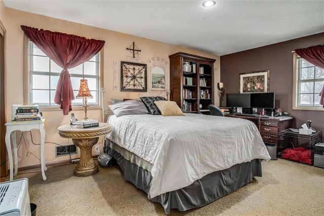 8300 Northern Street, Raytown, MO 64138