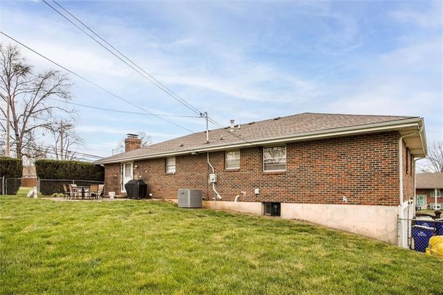 8300 Northern Street, Raytown, MO 64138
