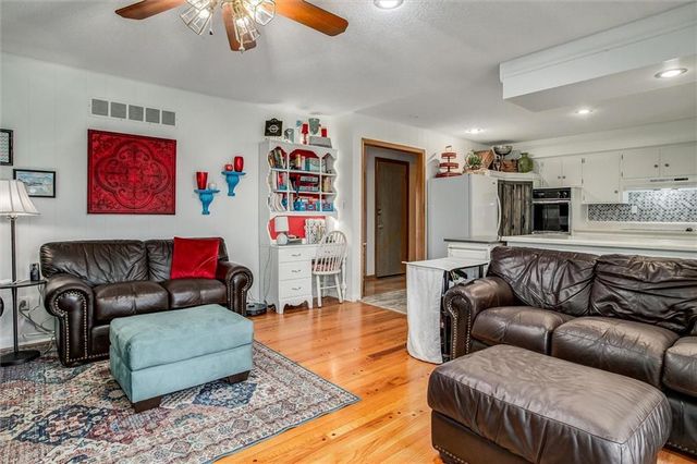 8300 Northern Street, Raytown, MO 64138