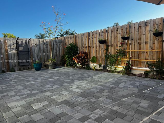 1487 SE 7th Ter, Homestead, FL 33034