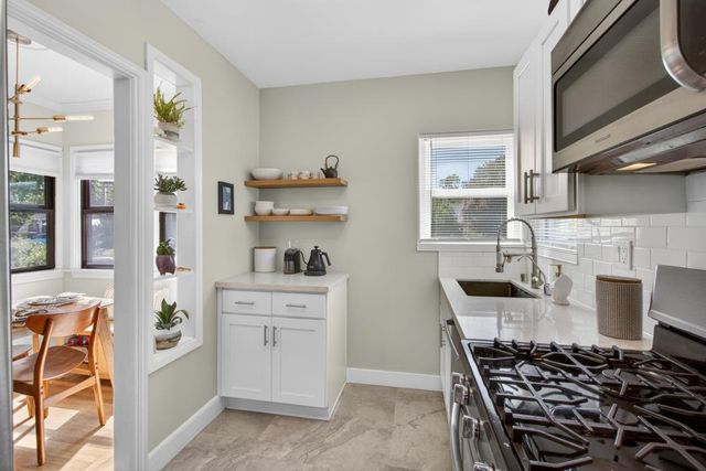2886 Belden St, Sacramento, CA 95815