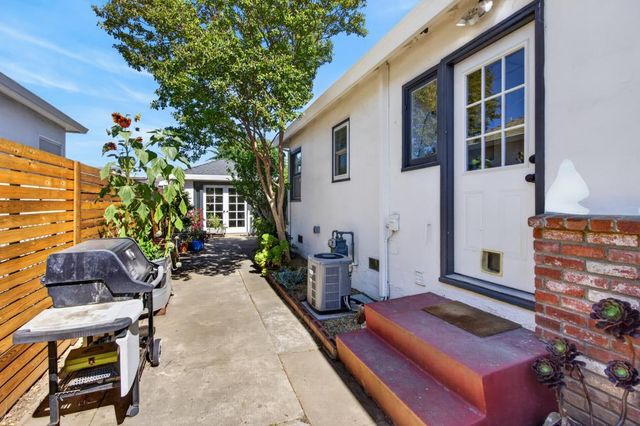 2886 Belden St, Sacramento, CA 95815