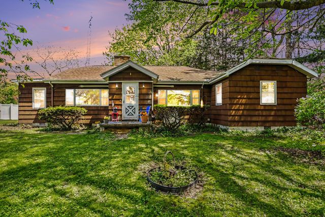 3633 Lakeshore Drive, St. Joseph City, MI 49085