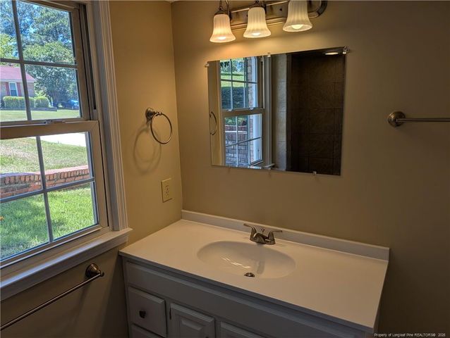5210 Southport Road, Fayetteville, NC 28311