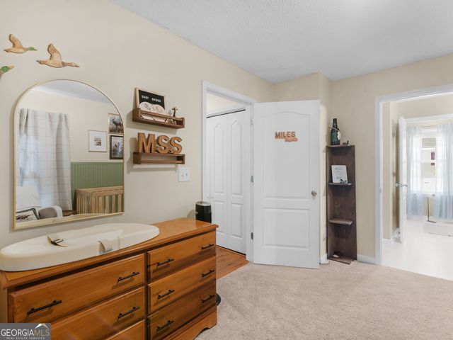 165 Brasch Park Drive, Grantville, GA 30220