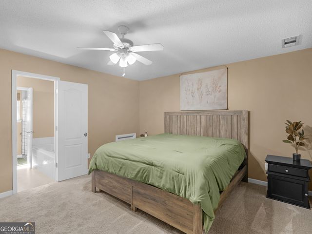 165 Brasch Park Drive, Grantville, GA 30220