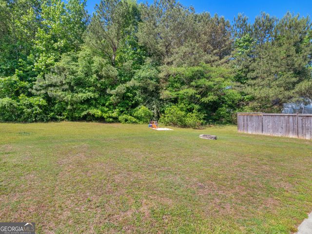 165 Brasch Park Drive, Grantville, GA 30220
