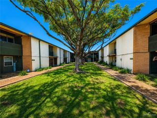 519 S 4th Avenue C8, Edinburg, TX 78539