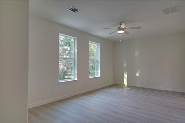 955 Ringold Street, Houston, TX 77088