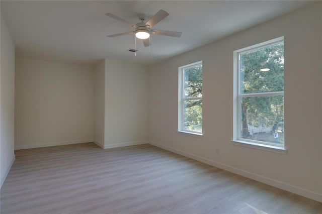 955 Ringold Street, Houston, TX 77088