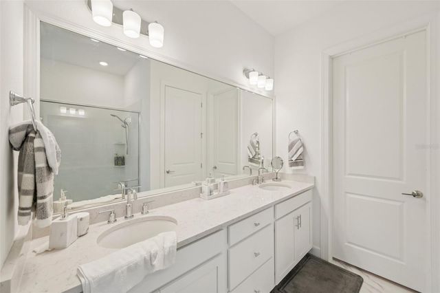 6203 GRANDVIEW HILL COURT, Bradenton, FL 34203