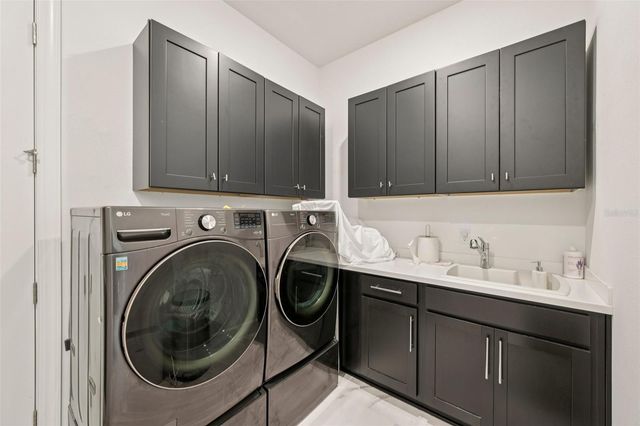 6203 GRANDVIEW HILL COURT, Bradenton, FL 34203