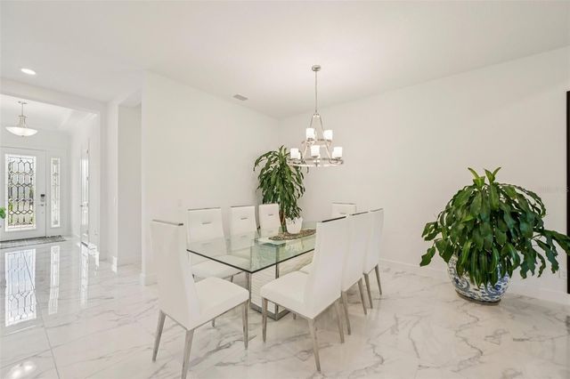 6203 GRANDVIEW HILL COURT, Bradenton, FL 34203