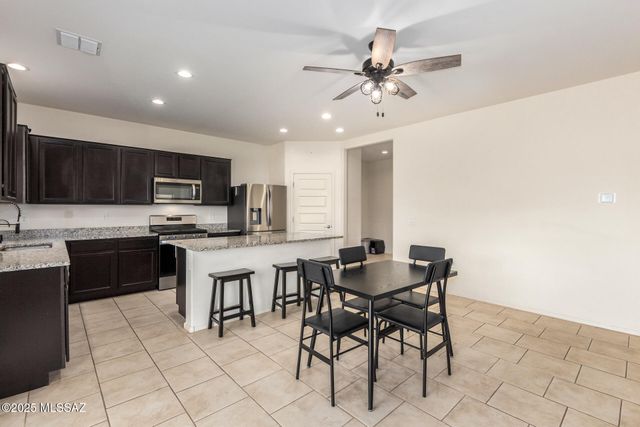 9314 W Creosote Rain Drive, Marana, AZ 85653