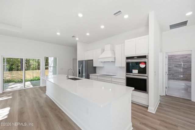 2807 SOUTHAMPTON Drive, Middleburg, FL 32068