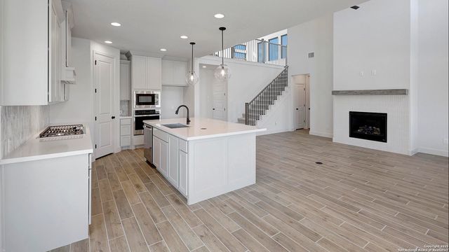 237 Hidalgo, Boerne, TX 78006