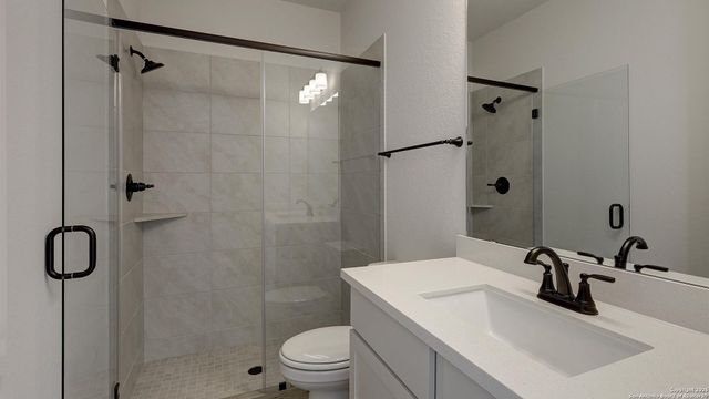 237 Hidalgo, Boerne, TX 78006