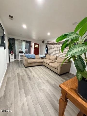 1928 San Benito Street, Oxnard, CA 93033
