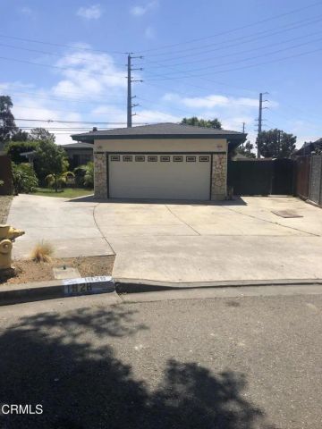 1928 San Benito Street, Oxnard, CA 93033