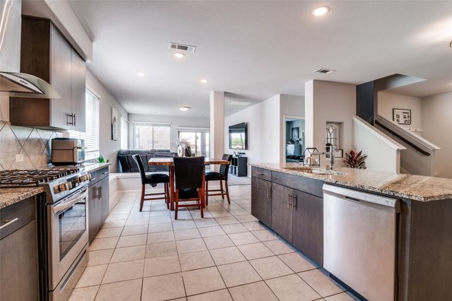 517 Bermuda Avenue, Lancaster, TX 75146