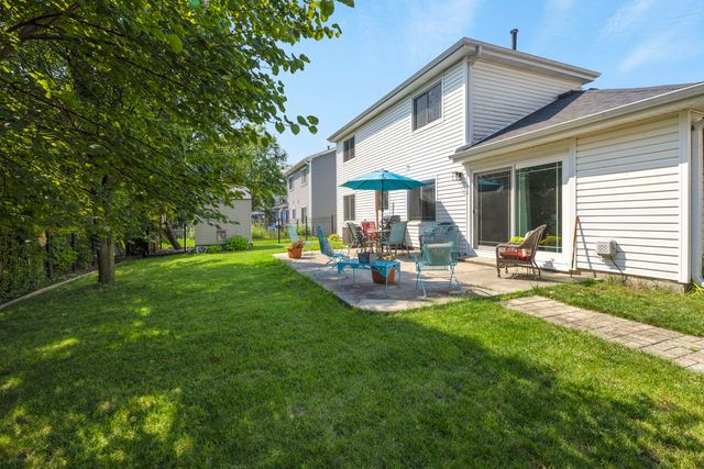 1525 Candlewood Drive, Crystal Lake, IL 60014