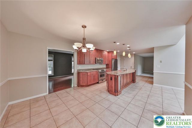 6017 Helen Drive, Upper Macungie Twp, PA 18104