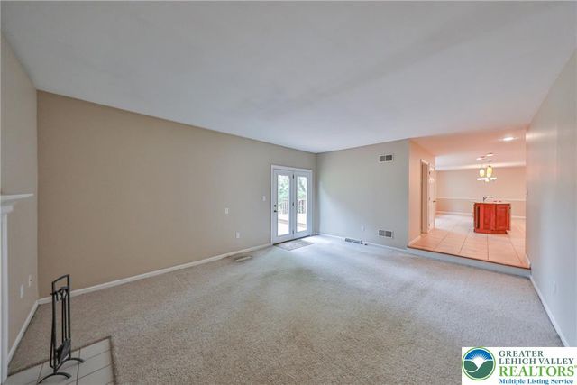 6017 Helen Drive, Upper Macungie Twp, PA 18104