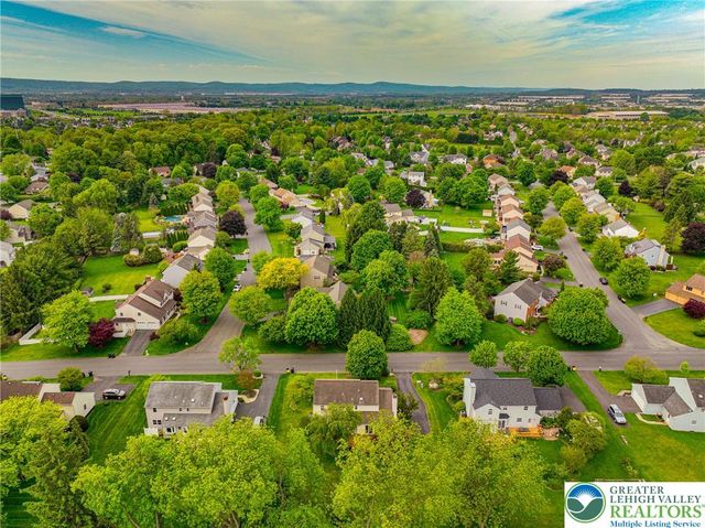 6017 Helen Drive, Upper Macungie Twp, PA 18104