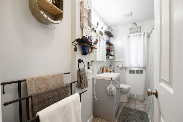 165 Applewood Drive 165, Chicopee, MA 01022