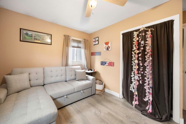 165 Applewood Drive 165, Chicopee, MA 01022