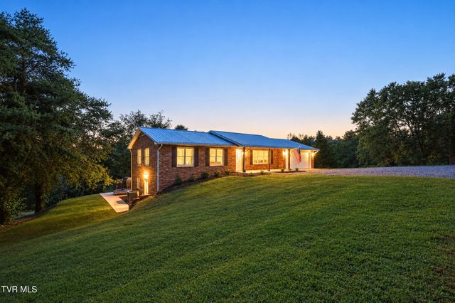 215 Dotson Lane, Church Hill, TN 37642