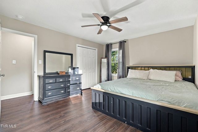 215 Dotson Lane, Church Hill, TN 37642