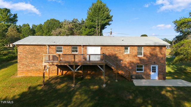 215 Dotson Lane, Church Hill, TN 37642