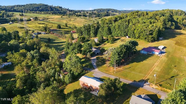 215 Dotson Lane, Church Hill, TN 37642