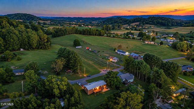215 Dotson Lane, Church Hill, TN 37642