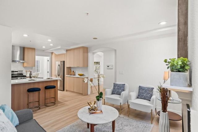 320 Waverly Street, Sunnyvale, CA 94086