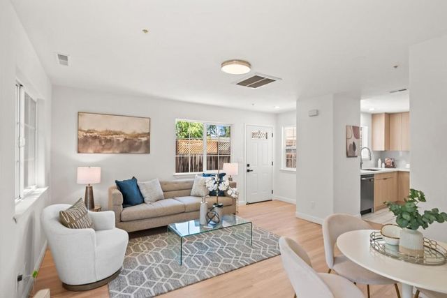 320 Waverly Street, Sunnyvale, CA 94086