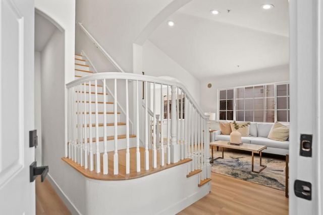 320 Waverly Street, Sunnyvale, CA 94086