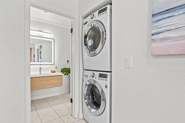 320 Waverly Street, Sunnyvale, CA 94086