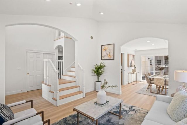 320 Waverly Street, Sunnyvale, CA 94086