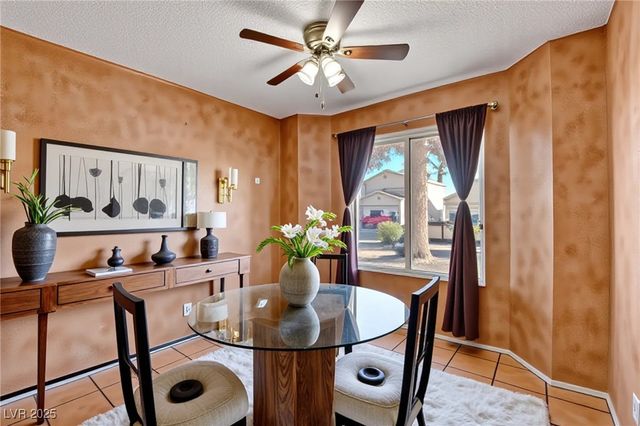 6604 Chardonay Way, Las Vegas, NV 89108