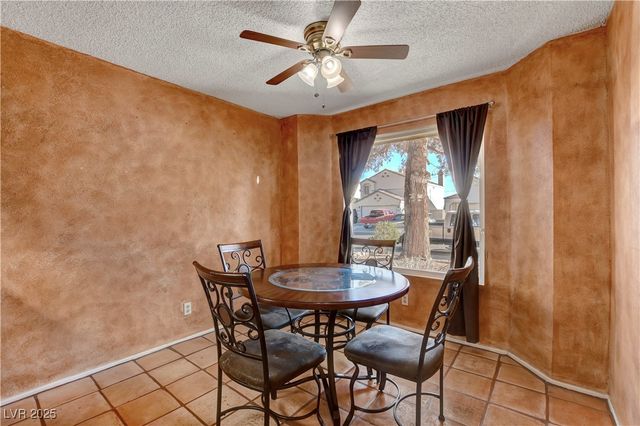 6604 Chardonay Way, Las Vegas, NV 89108