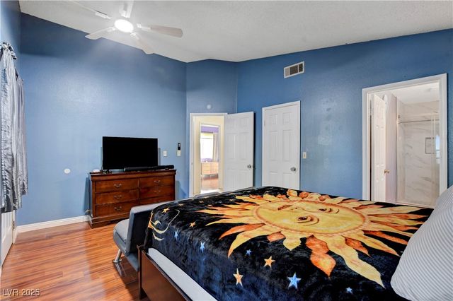 6604 Chardonay Way, Las Vegas, NV 89108