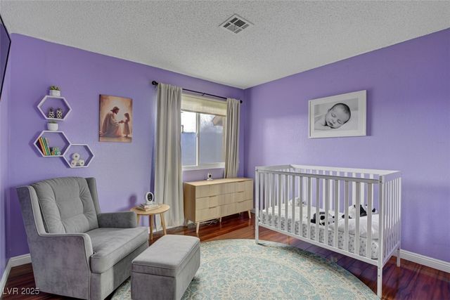 6604 Chardonay Way, Las Vegas, NV 89108