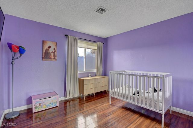 6604 Chardonay Way, Las Vegas, NV 89108