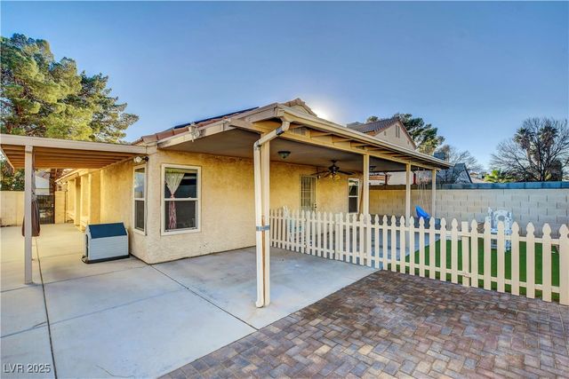 6604 Chardonay Way, Las Vegas, NV 89108