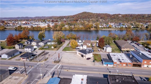 4860 MacCorkle Avenue Sw, South Charleston, WV 25309