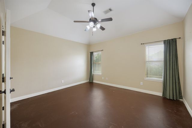 501 Tiger Lane, Gunter, TX 75058