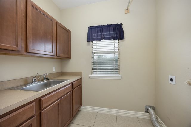 501 Tiger Lane, Gunter, TX 75058