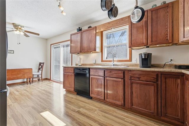 9851 Kansas Avenue, Kansas City, KS 66111